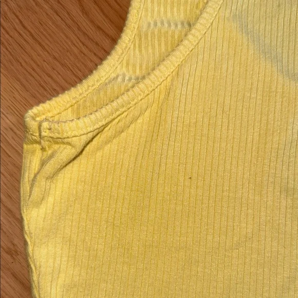 Tiger Mist Yellow Tank Top Malibu Crop Size Small - Picture 7 of 7
